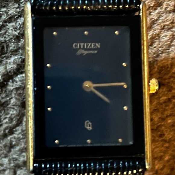Citizen elegance 2200 watch - not working main image 4